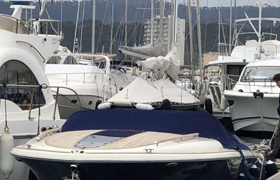 Motorboat Chris Craft Corsair 32 Heritage 600hp