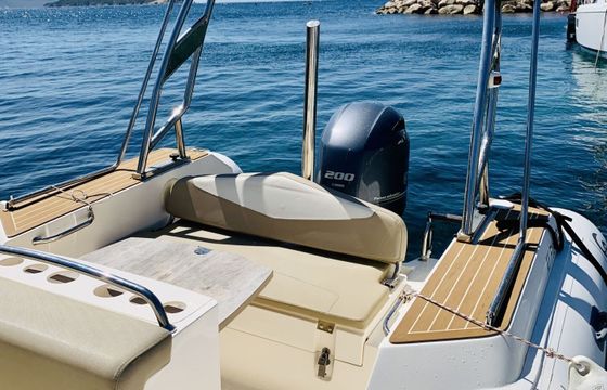 RIB Capelli Capelli Tempest 700 200hp
