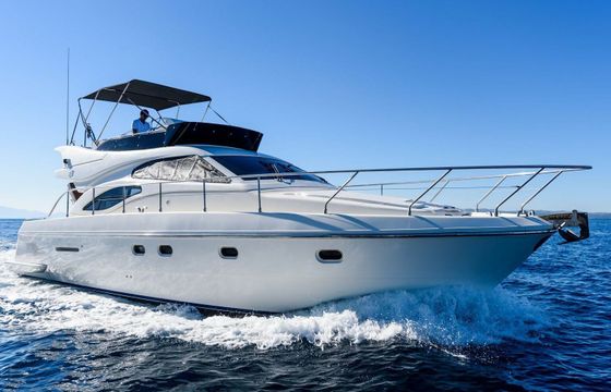 Motorboat Ferretti 430 Fly 960hp