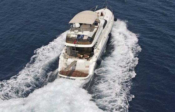 Motor yacht Fairline 65 Squadron 2000hp