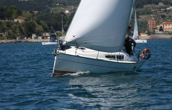 Sailboat Jeanneau Sun Fast 32 9.6m