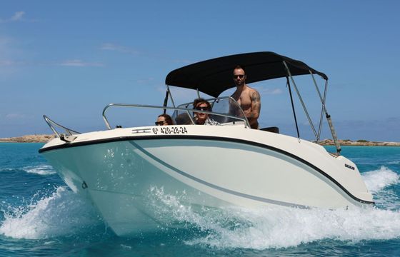 Motorboat Quicksilver Quicksilver active 555 115hp