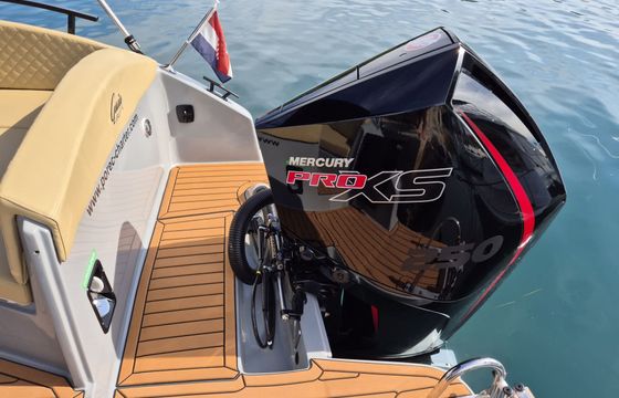 Motorboat Gaia LIMITED EDITION 250hp