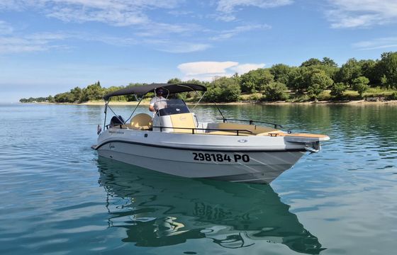 Motorboat Gaia LIMITED EDITION 250hp
