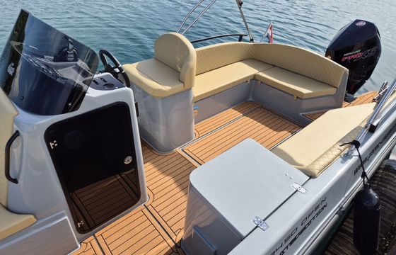 Motorboat Gaia LIMITED EDITION 250hp