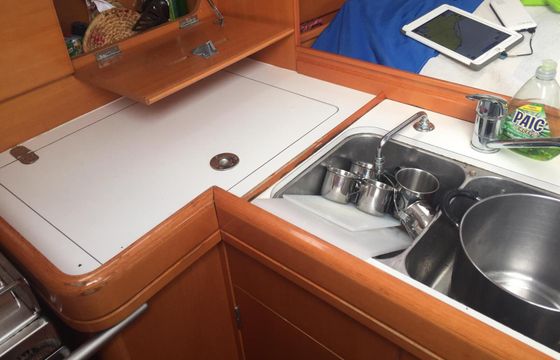 Sailboat BENETEAU FIRST 36.7 10.68m