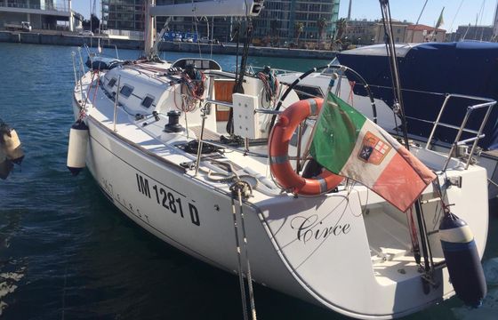 Sailboat BENETEAU FIRST 36.7 10.68m
