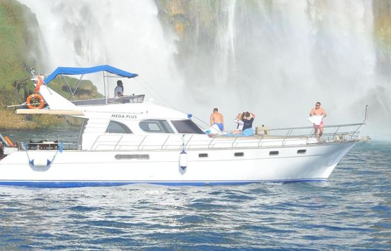 Motorboat Custom Yacht 700hp