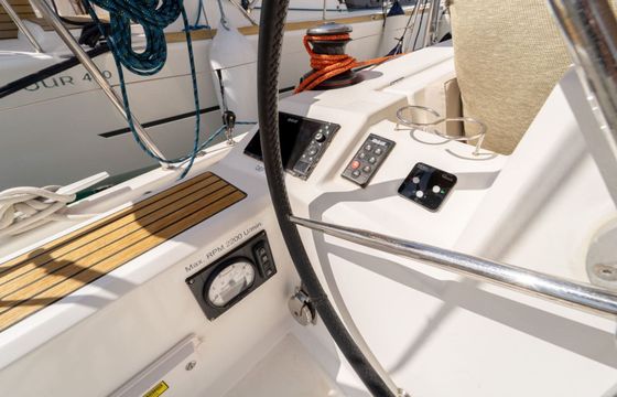 Sailboat Bénéteau Oceanis 41.1 12m