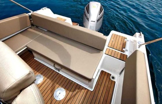Motorboat ATLANTIC 750 OPEN 300hp