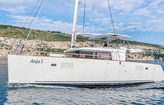Catamaran LAGOON 450 F 13.96m