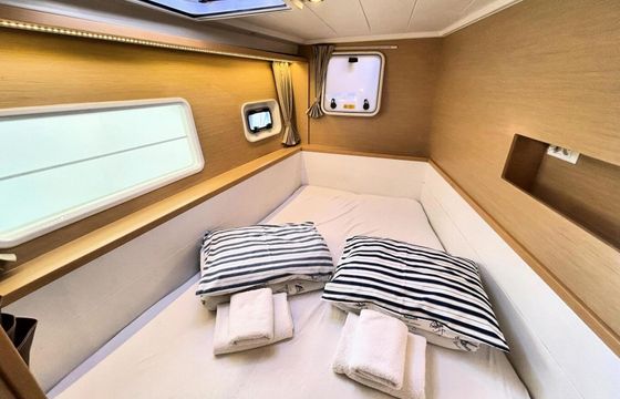 Catamaran Lagoon 400 S2 12m
