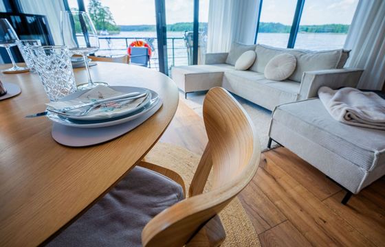 Houseboat WOMA D13