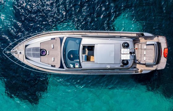 Motor yacht Pershing 62 3697hp