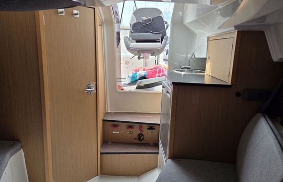 Motorboat Beneteau Flyer8 350hp
