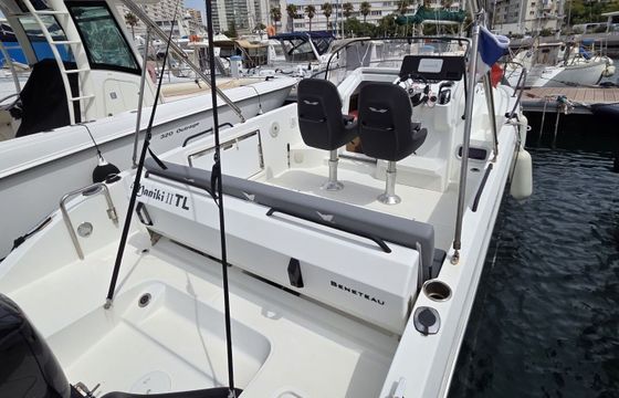 Motorboat Beneteau Flyer8 350hp