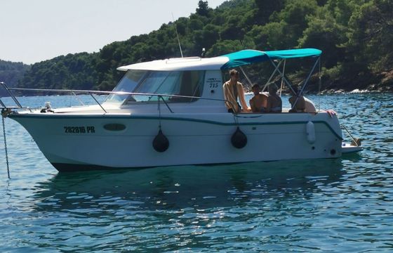 Motorboat Jeanneau (4 HOUR TOURS) Ocqueteau 715 150hp