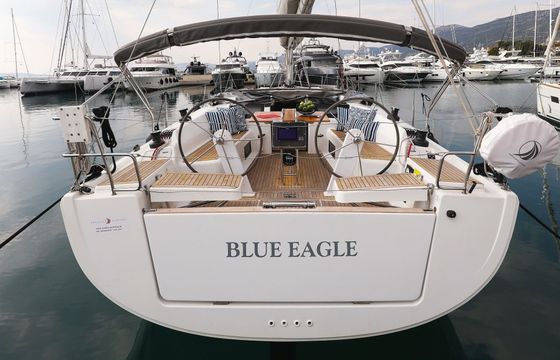 Sailboat HANSE 418 12.4m