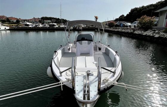 Motorboat Orizzonti Nautilus 670 150hp