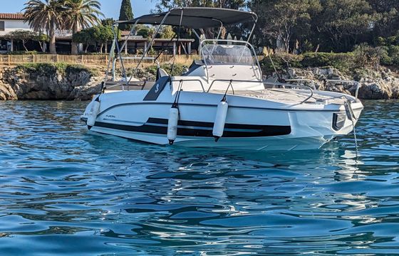 Motorboat Beneteau Flyer 6.6 Sundeck 200hp