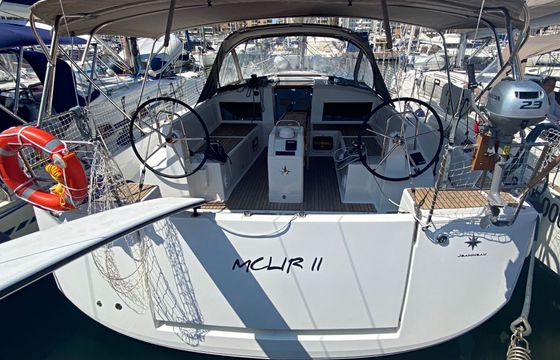 Sailboat Jeanneau Sun Odyssey 440 13m