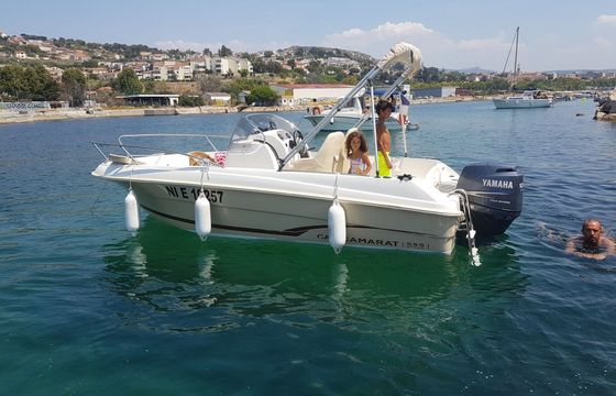 Motorboat JEANNEAU Cap camarat 555 style 100hp