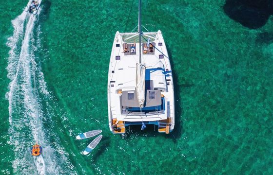 Catamaran DUFOUR 48 14.6m