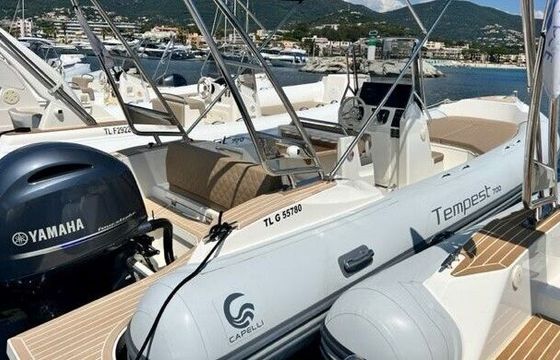 RIB CAPELLI TEMPEST 700 200hp