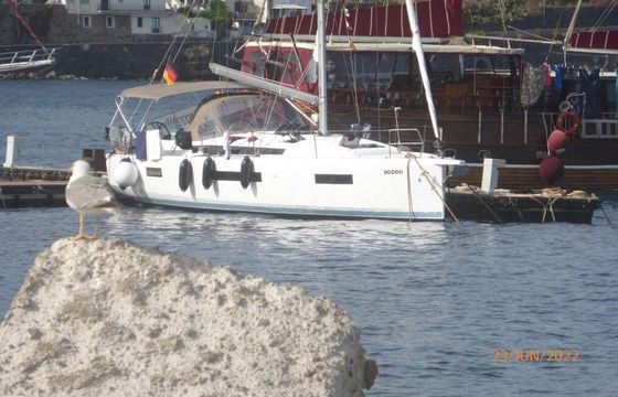 Sailboat Jeanneau Sun Odyssey 440 13.39m