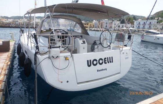 Sailboat Jeanneau Sun Odyssey 440 13.39m