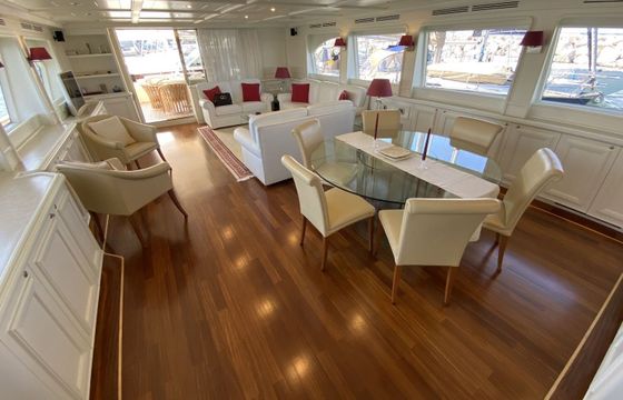 Motor yacht Ferretti Custom line 1300hp