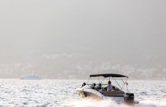 Motorboat Sea Ray 210 Spx 175hp
