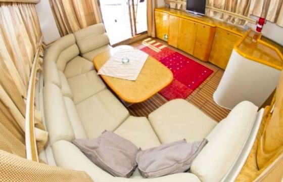 Motorboat PRINCESS 470 435hp