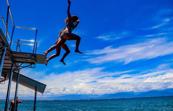 Catamaran 45' Custom Waterslides 13.72m