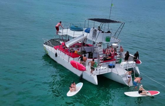 Catamaran 45' Custom Waterslides 13.72m