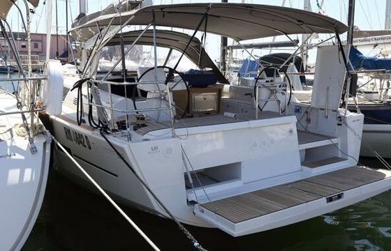 Sailboat DUFOUR 520 GL 15.2m