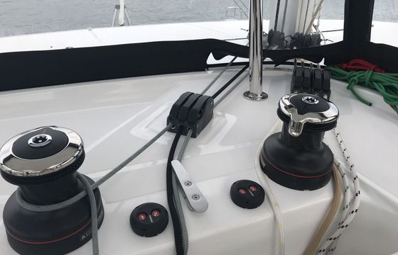 Catamaran LAGOON 42 12.94m