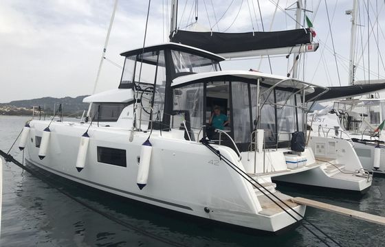 Catamaran LAGOON 42 12.94m