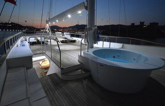 Gulet Luxury Gulet With Jakuzi Mr. Şükrü - 100 ft 30m
