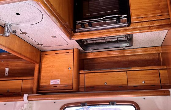 Sailboat Bavaria Bavaria 33 Cruiser 10.65m