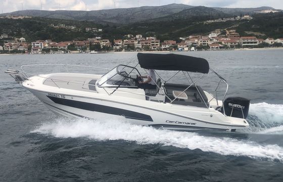 Motorboat Jeanneau Cap Camarat 7.5 WA 300hp