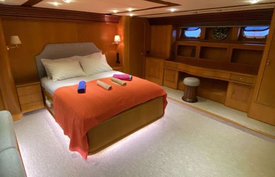 Motorboat Private yacht 2008