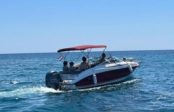 Motorboat Sting 650 150hp