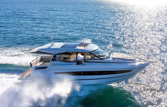 Motorboat Jeanneau NC 37