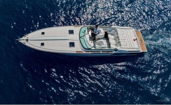 Motorboat Formula 311 SR-1 600hp
