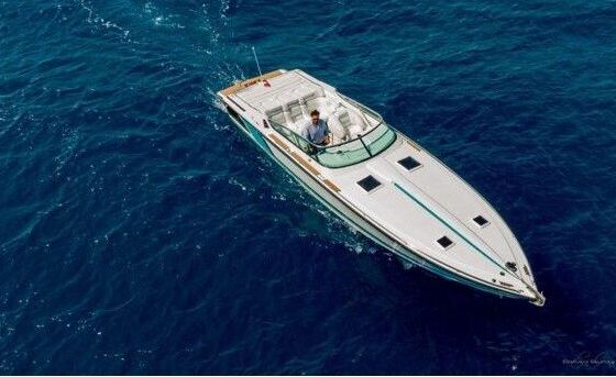 Motorboat Formula 311 SR-1 600hp