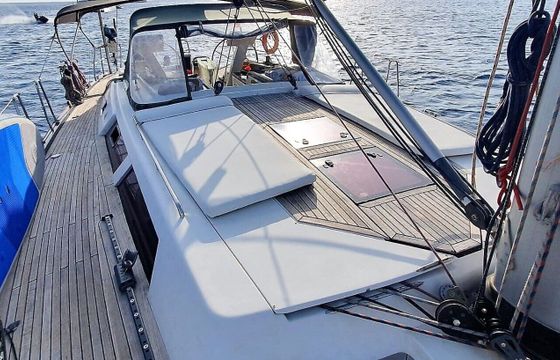 Sailboat Hanse 540 16.1m