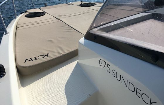 Motorboat Quicksilver Activ 675 Sundeck 150hp