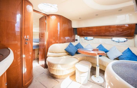 Motorboat FAIRLINE TARGA 43 450hp