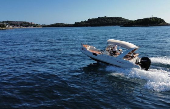 Motorboat GRGINIC MARINE SHARK RIB 23marine 23 150hp